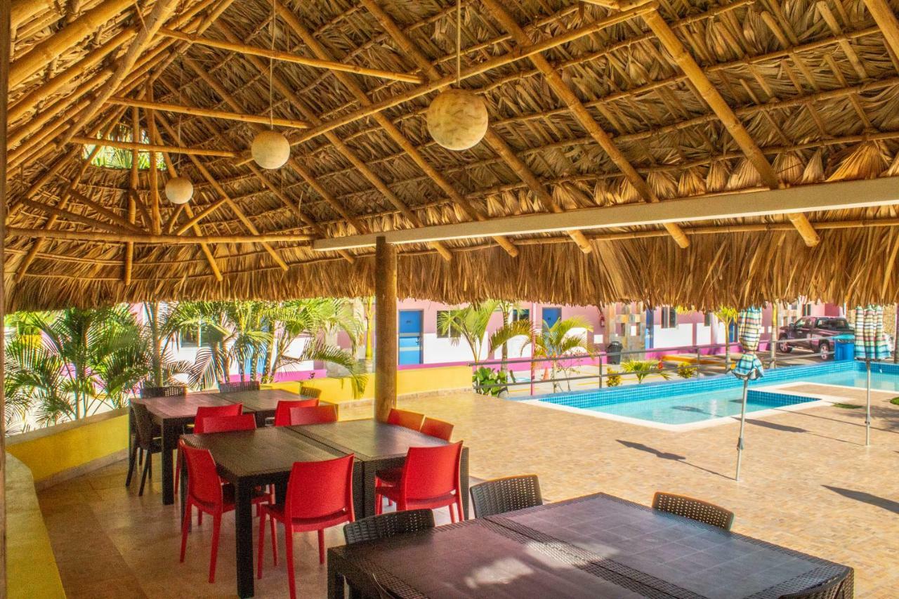 Miami Inn Nuevo Vallarta Exteriör bild